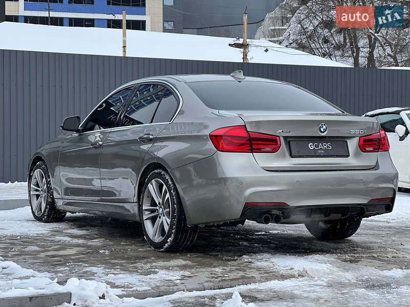 Седан BMW 3 Series 2017 в Киеве