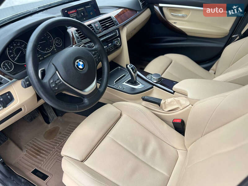 Седан BMW 3 Series 2017 в Киеве