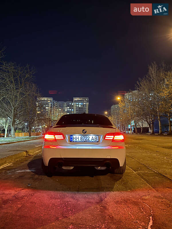 Купе BMW 3 Series 2010 в Одесі