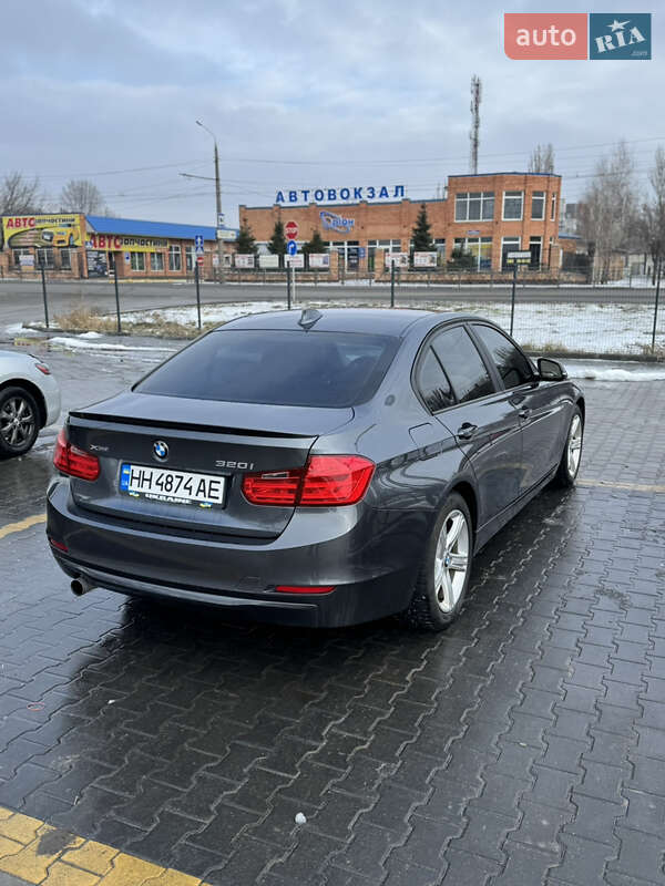 Седан BMW 3 Series 2013 в Николаеве