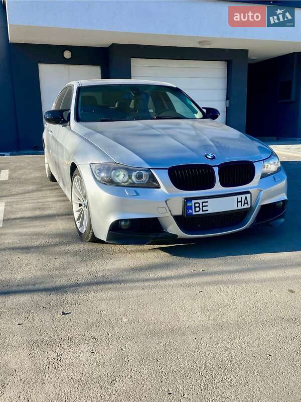 Седан BMW 3 Series 2011 в Одессе