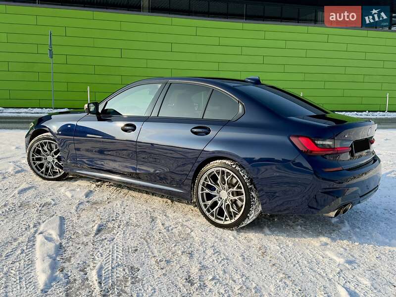 Седан BMW 3 Series 2021 в Киеве
