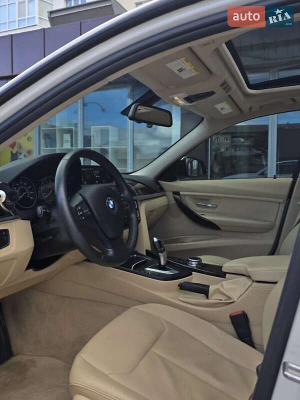 Седан BMW 3 Series 2015 в Виннице