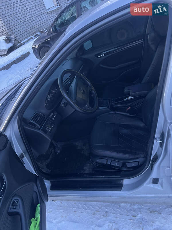 Седан BMW 3 Series 2000 в Каневе фото 9 Седан BMW 3 Series 2000 в Каневе