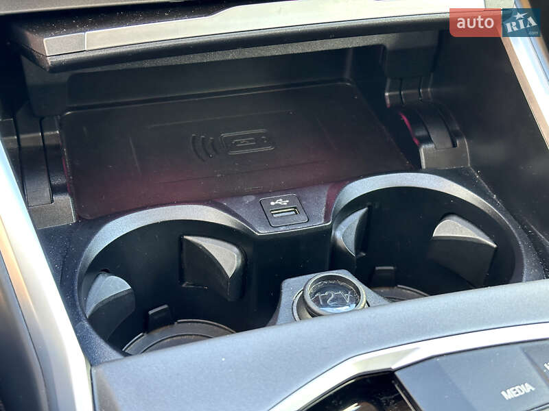 Седан BMW 3 Series 2024 в Одессе