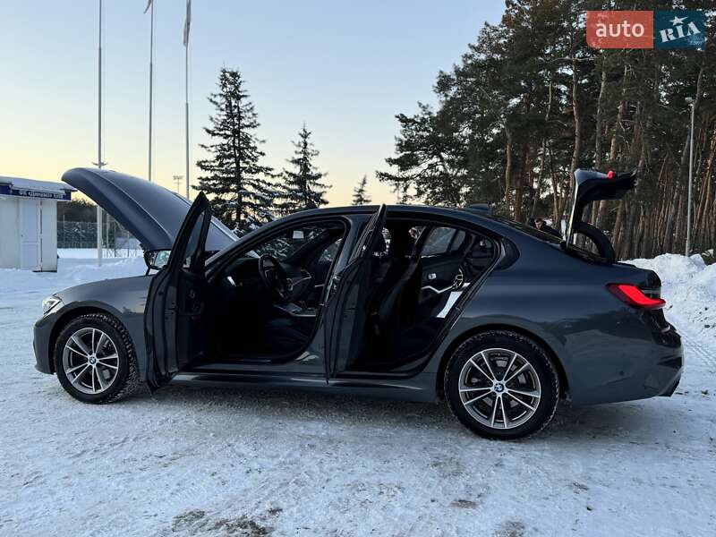 Седан BMW 3 Series 2021 в Киеве