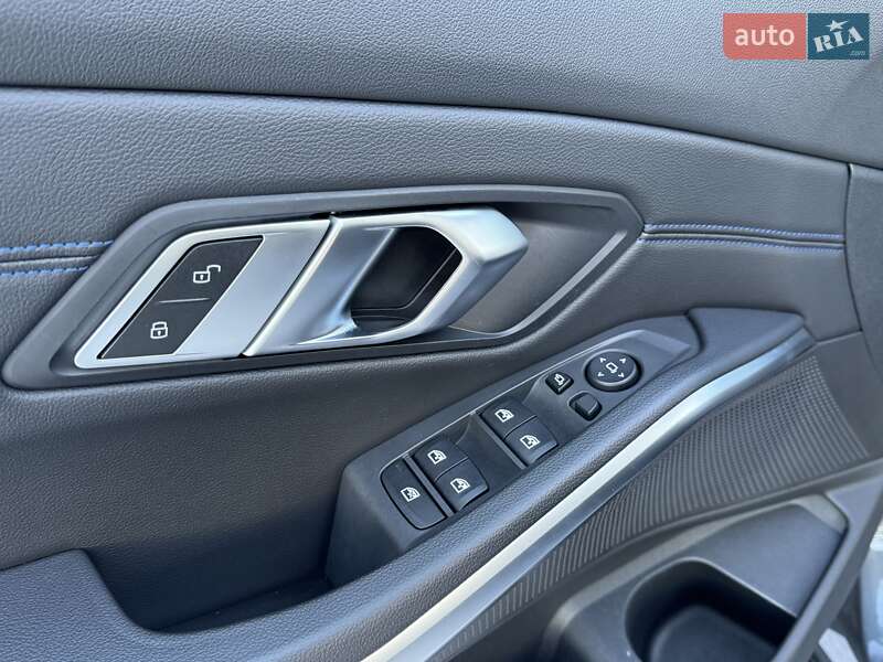 Седан BMW 3 Series 2021 в Киеве