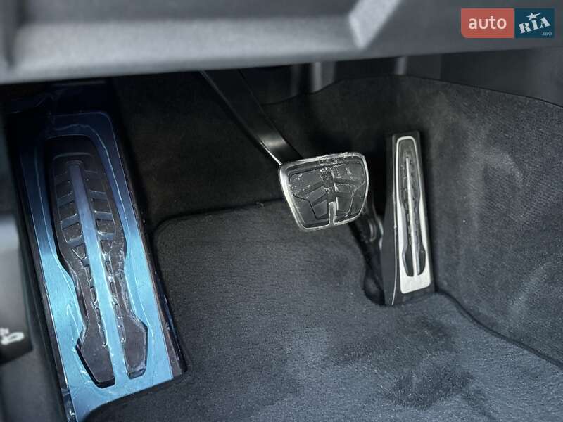 Седан BMW 3 Series 2021 в Киеве