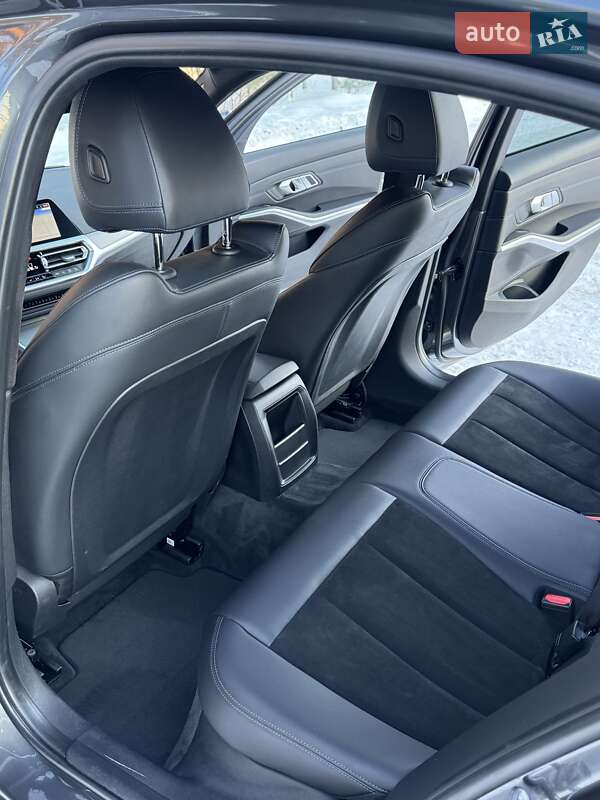 Седан BMW 3 Series 2021 в Киеве