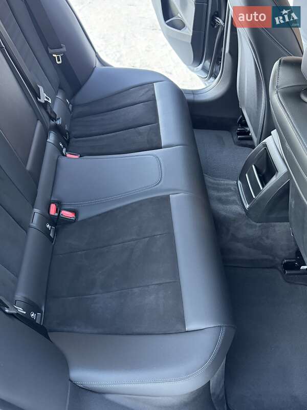 Седан BMW 3 Series 2021 в Киеве