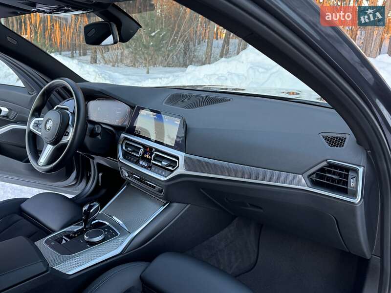 Седан BMW 3 Series 2021 в Киеве