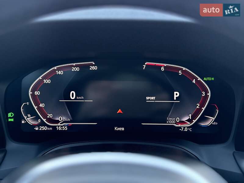 Седан BMW 3 Series 2021 в Киеве