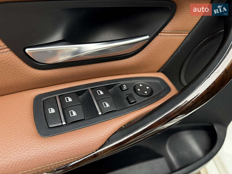 Седан BMW 3 Series 2017 в Могилев-Подольске