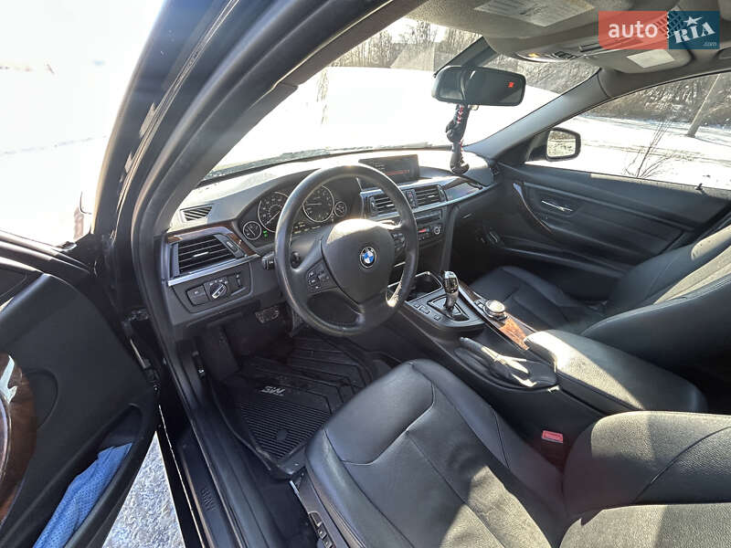 Седан BMW 3 Series 2015 в Полтаве