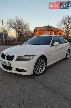 Седан BMW 3 Series 2011 в Києві