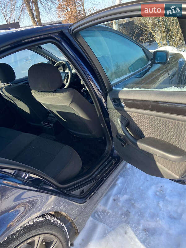 Седан BMW 3 Series 2001 в Киеве фото 9 Седан BMW 3 Series 2001 в Киеве