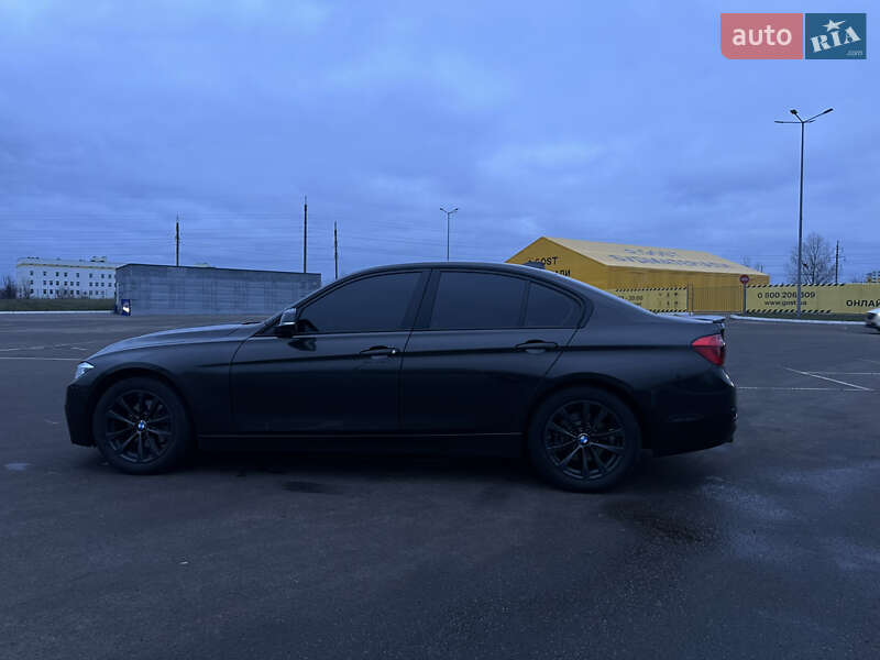 Седан BMW 3 Series 2016 в Полтаве