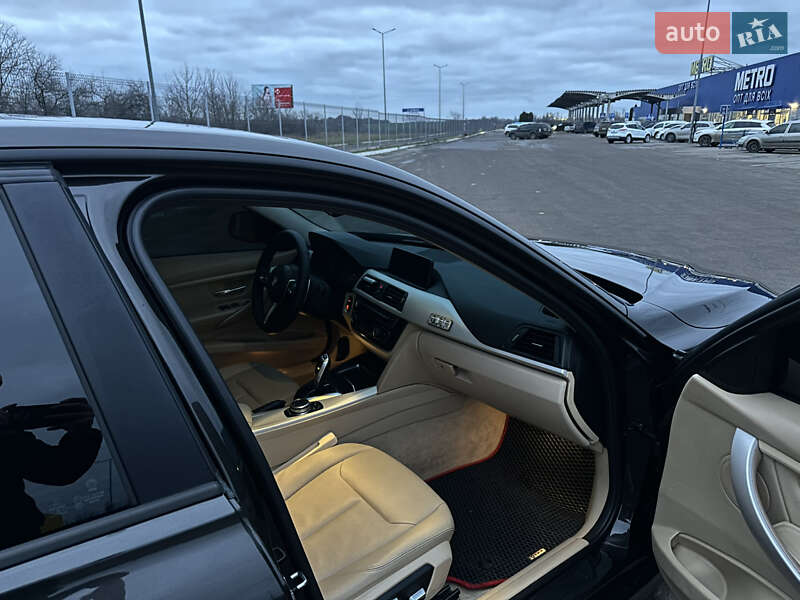 Седан BMW 3 Series 2016 в Полтаве