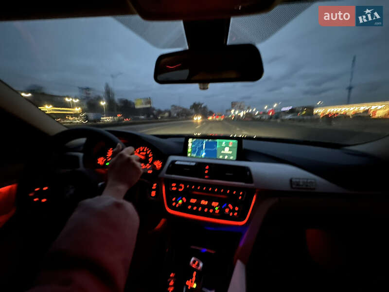 Седан BMW 3 Series 2016 в Полтаве