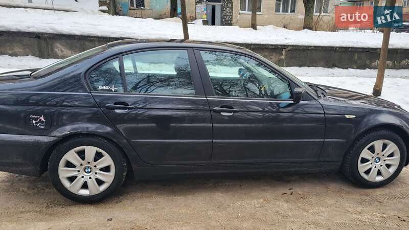Седан BMW 3 Series 2004 в Киеве