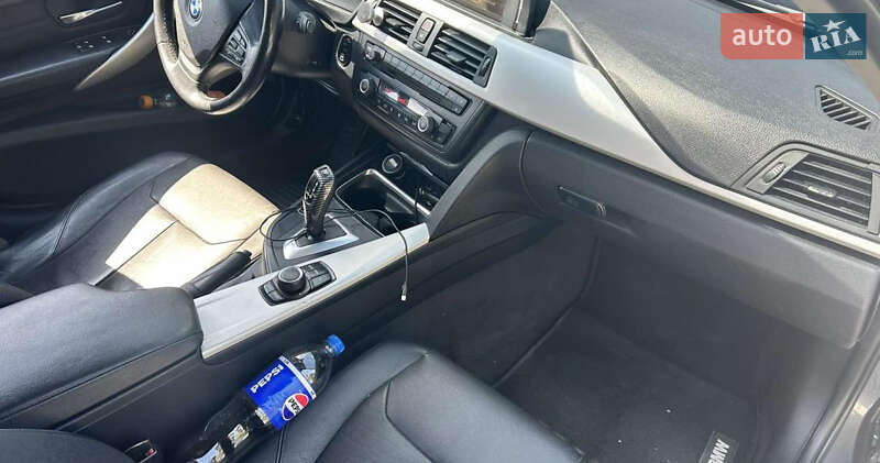 Седан BMW 3 Series 2013 в Виннице