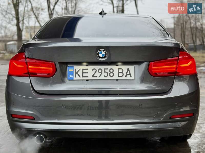Седан BMW 3 Series 2016 в Днепре