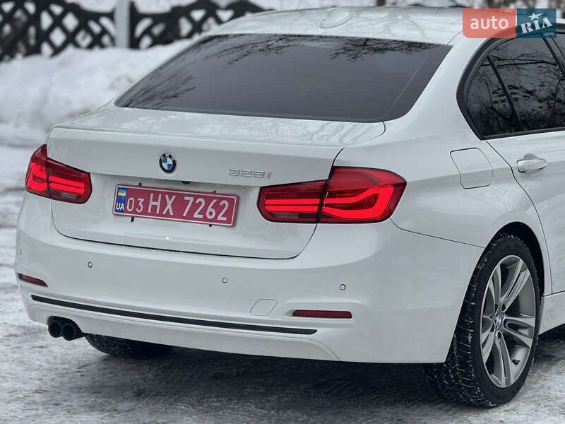 Седан BMW 3 Series 2015 в Сарнах
