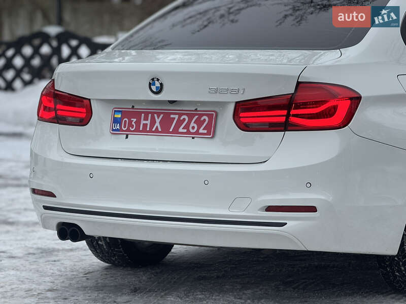 Седан BMW 3 Series 2015 в Сарнах