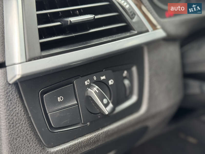 Седан BMW 3 Series 2015 в Сарнах