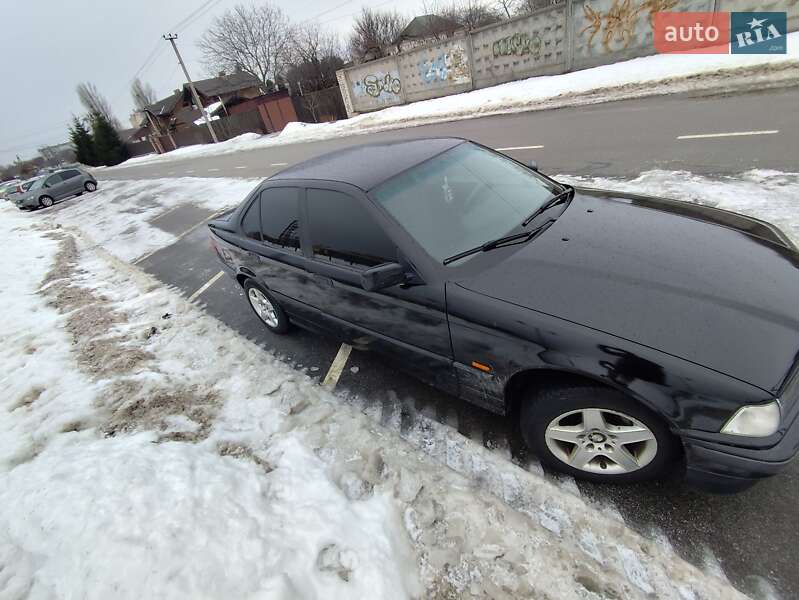 Седан BMW 3 Series 1997 в Киеве