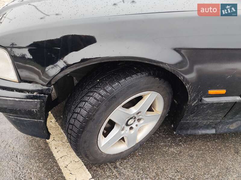 Седан BMW 3 Series 1997 в Киеве