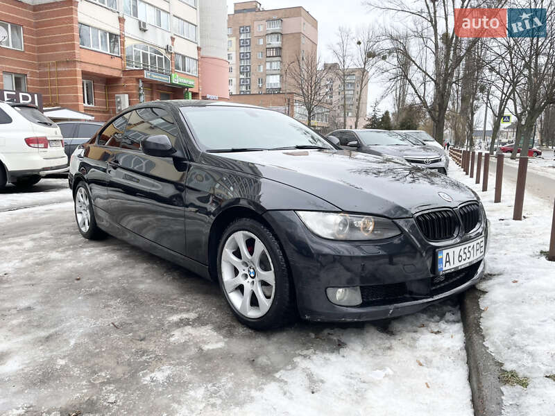 Купе BMW 3 Series 2009 в Киеве фото 7 Купе BMW 3 Series 2009 в Киеве