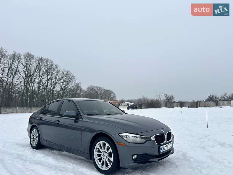 Седан BMW 3 Series 2014 в Умани