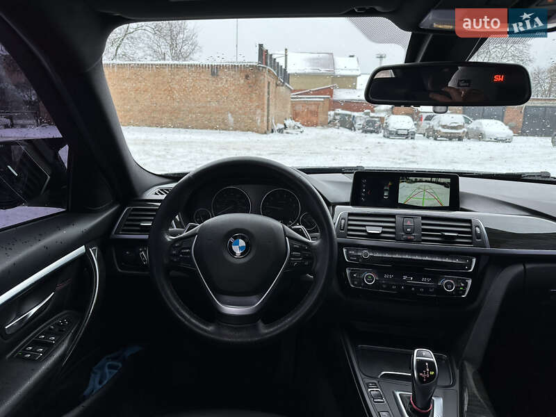 Седан BMW 3 Series 2017 в Полтаве