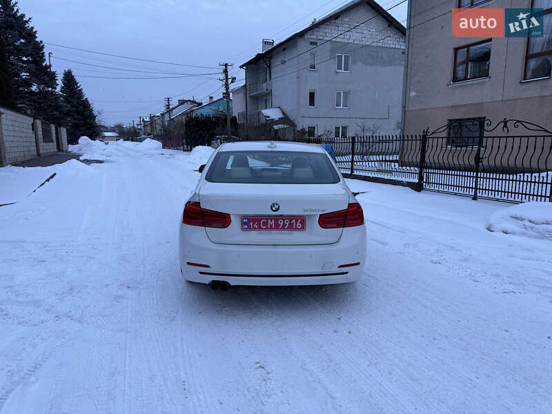 Седан BMW 3 Series 2017 в Львове