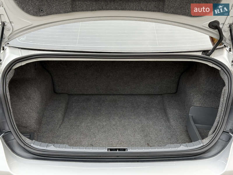 Седан BMW 3 Series 2010 в Днепре фото 12 Седан BMW 3 Series 2010 в Днепре