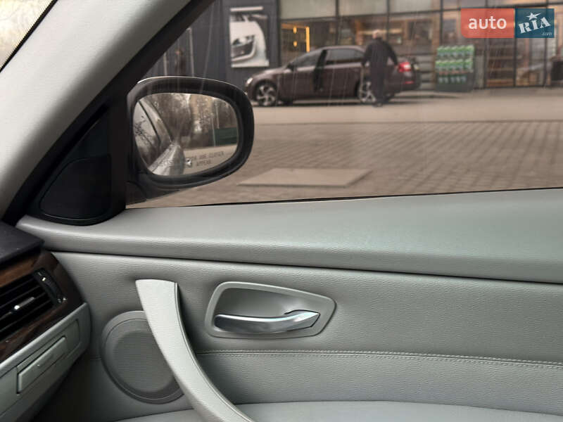 Седан BMW 3 Series 2010 в Днепре фото 51 Седан BMW 3 Series 2010 в Днепре
