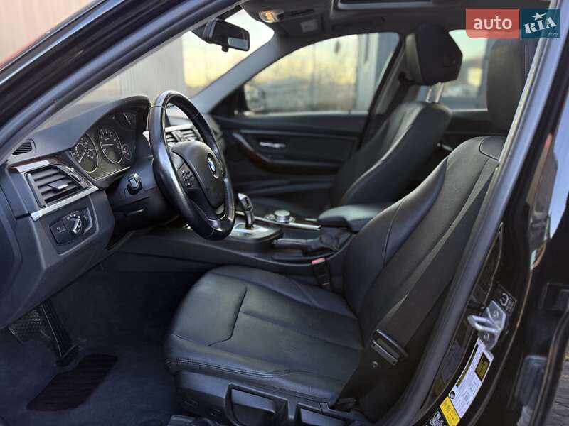 Седан BMW 3 Series 2015 в Львове