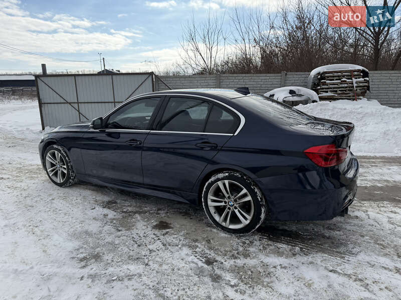 Седан BMW 3 Series 2017 в Киеве