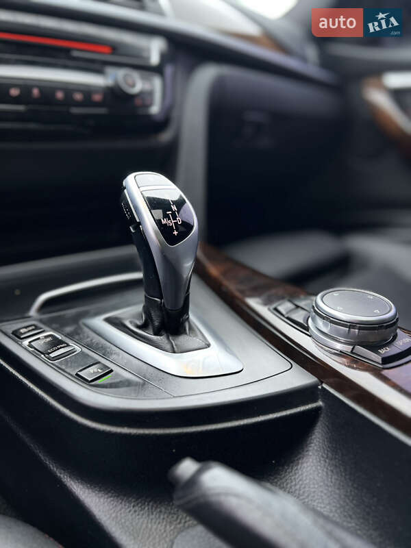 Седан BMW 3 Series 2016 в Золочеве фото 12 Седан BMW 3 Series 2016 в Золочеве