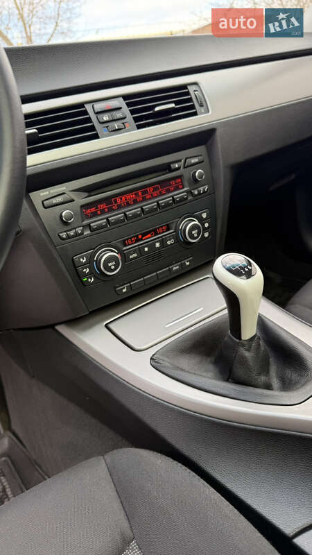 Универсал BMW 3 Series 2008 в Киеве