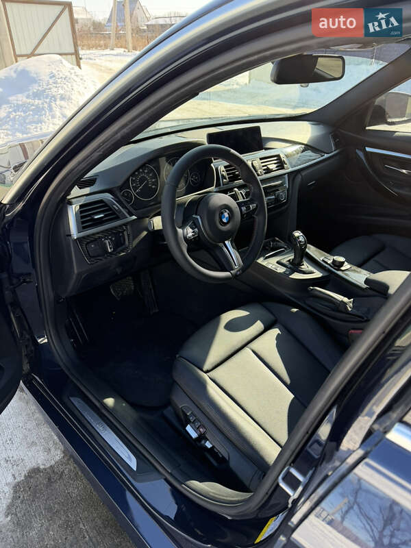 Седан BMW 3 Series 2017 в Киеве