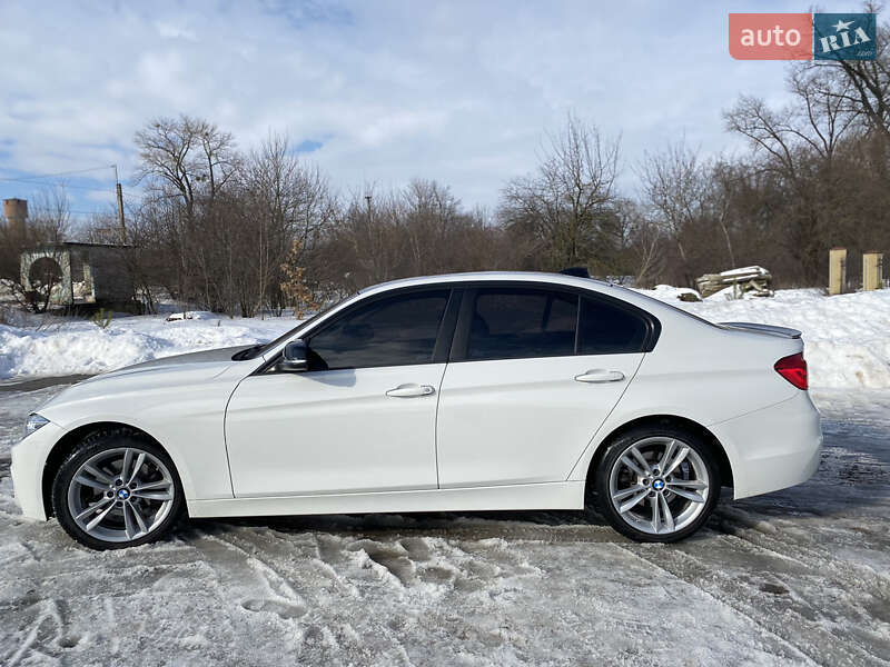 Седан BMW 3 Series 2017 в Житомире