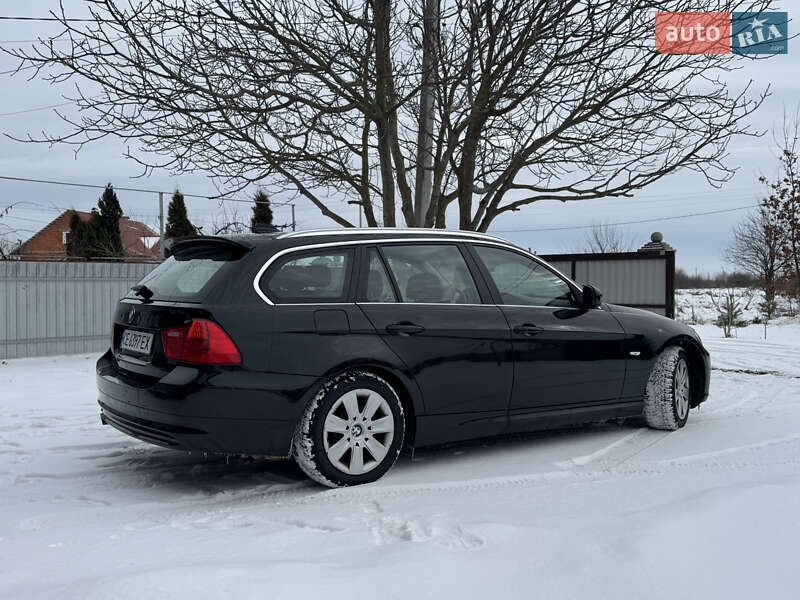 Универсал BMW 3 Series 2010 в Глыбокой