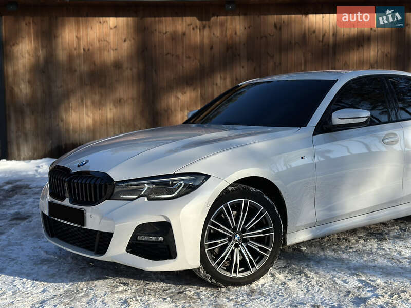 Седан BMW 3 Series 2022 в Киеве