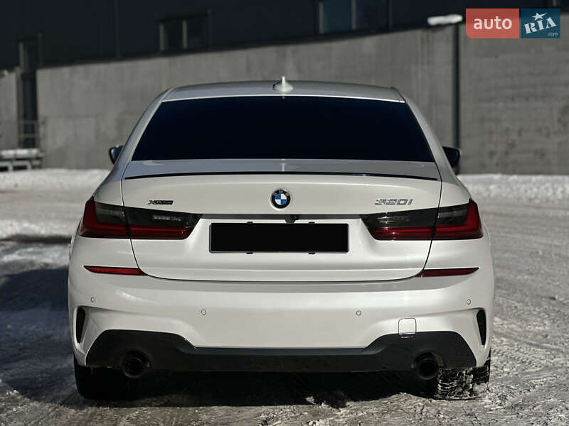 Седан BMW 3 Series 2022 в Киеве