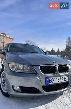 Седан BMW 3 Series 2009 в Черкасах