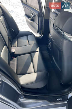 Седан BMW 3 Series 2009 в Черкасах