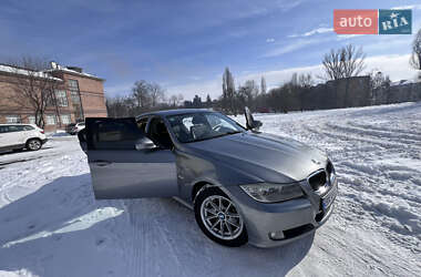 Седан BMW 3 Series 2009 в Черкасах