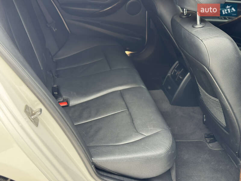 Седан BMW 3 Series 2014 в Виннице фото 38 Седан BMW 3 Series 2014 в Виннице